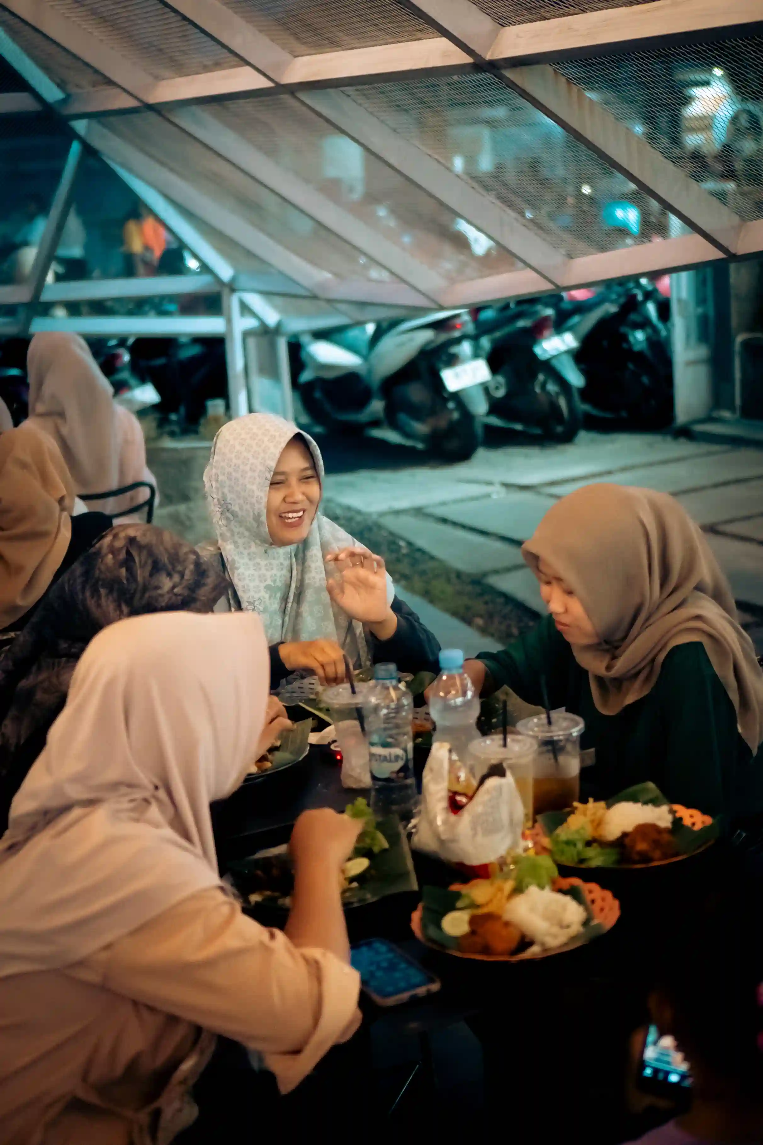 Tempat makan nyaman